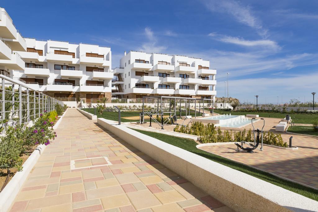 Terrazas De Campoamor By Mar Holidays Orihuela Exterior photo